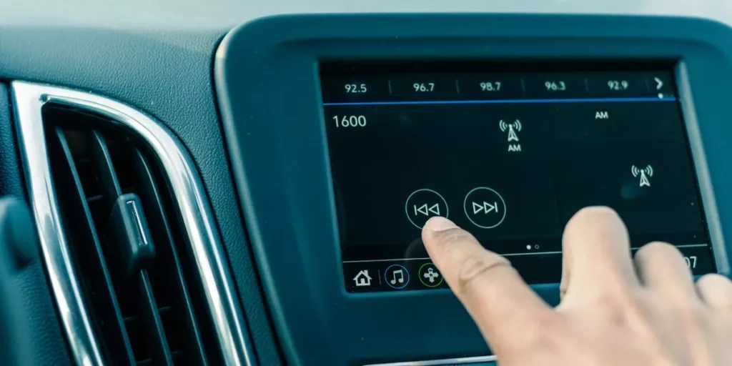 What Are the Features of Modern Infotainment Systems? What Are the Features of Modern Infotainment Systems?